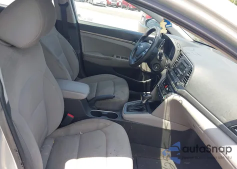 2017 Hyundai Elantra Se z USA, uszkodzony, nr VIN KMHD74LFXHU325792